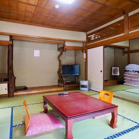 Отель Takaosou Юфу Экстерьер фото