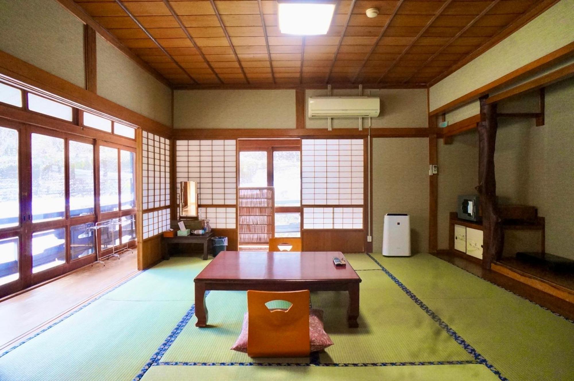 Отель Takaosou Юфу Экстерьер фото