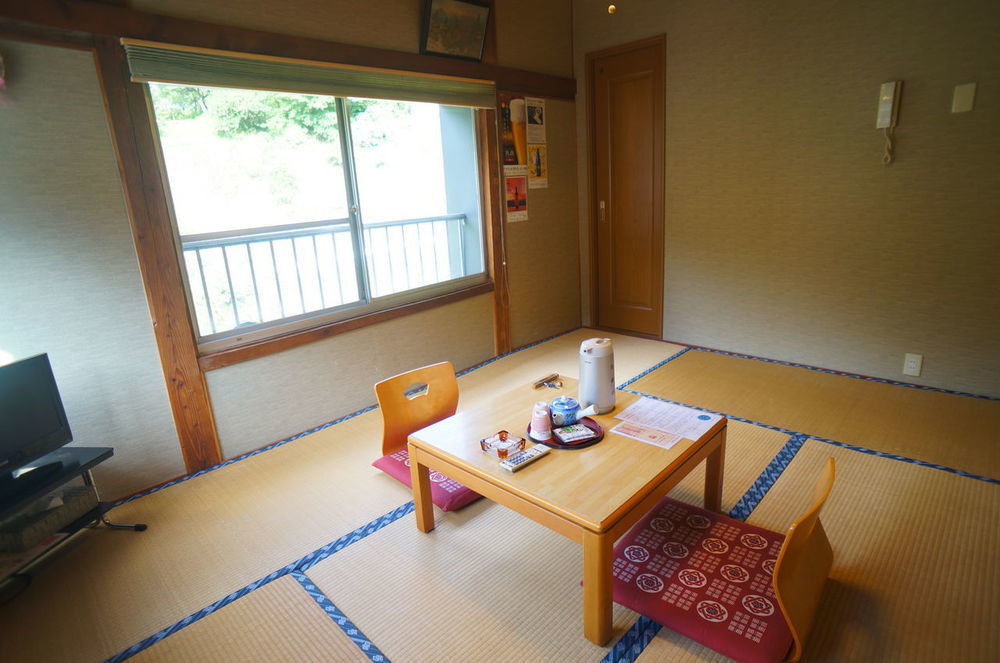 Отель Takaosou Юфу Экстерьер фото